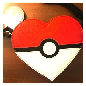 Loungefly Pokémon Heart  Shaped Pokéball Crossbody